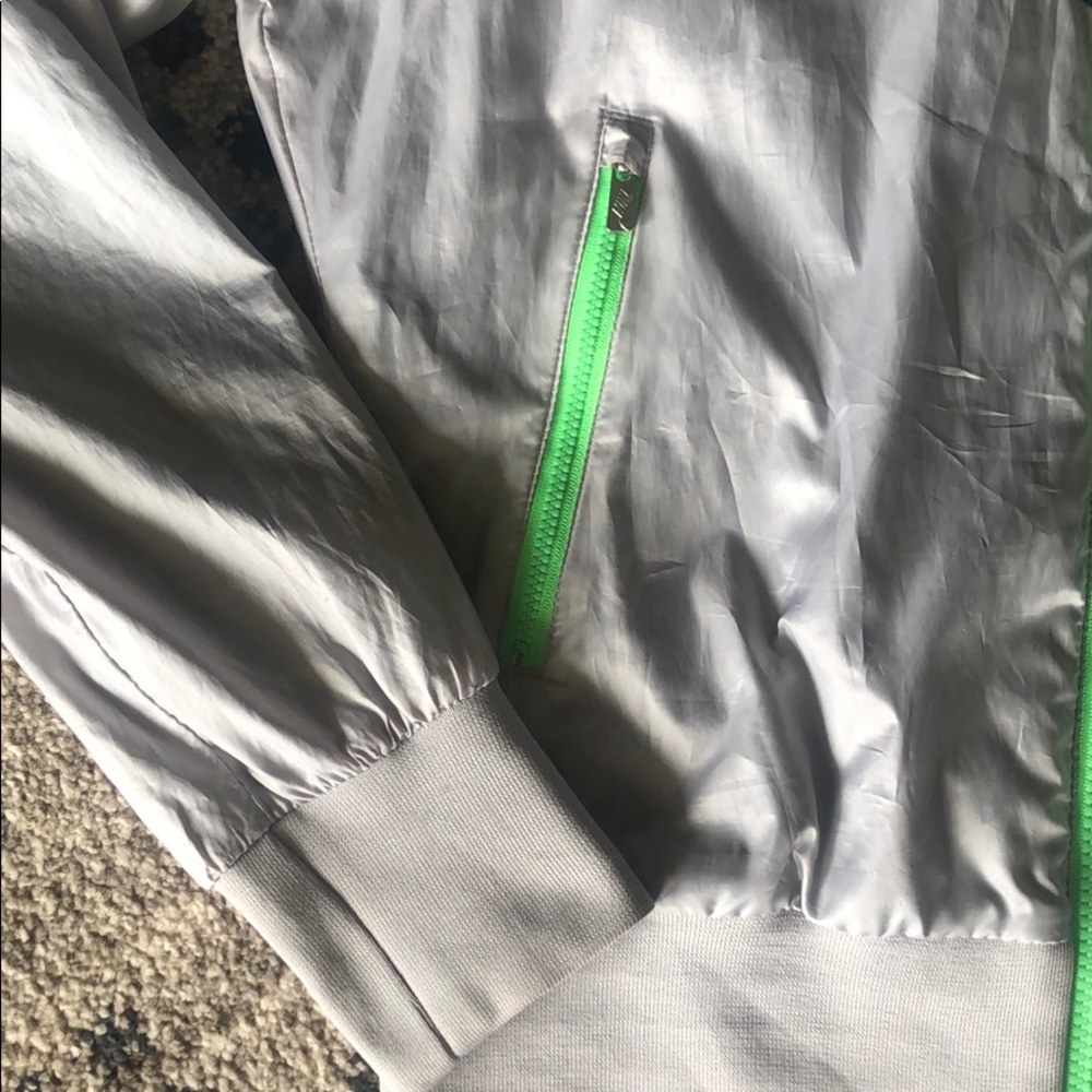 Nike Zip-Up Jacket - Picture 3 of 8